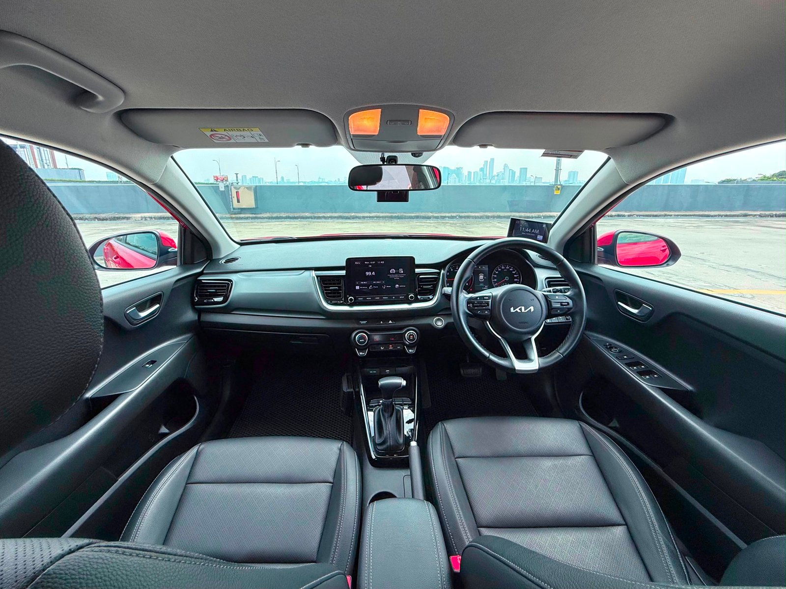 Kia Stonic 1.0 MHEV photo 5